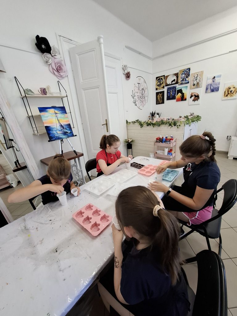 Nyári szüneti alkotó nap élményfestés – 2026.07.10. – 6. kép