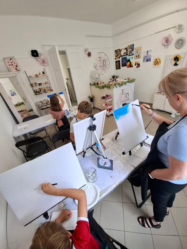 Nyári szüneti alkotó nap élményfestés – 2026.07.24. – TiaDor Stúdió