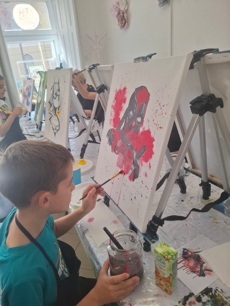 2026.08.08. Családi szülinapi élményfestés – TiaDor Stúdió